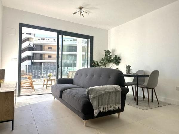 Apartment for sale in El Higuerón, Fuengirola thumbnail 2