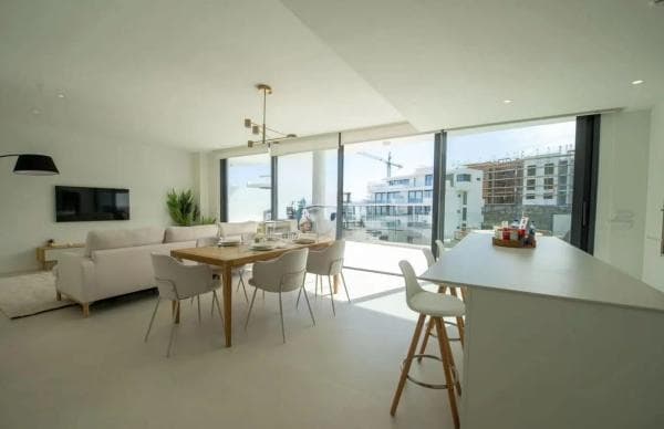 Apartment for sale in El Higuerón, Fuengirola photo 1