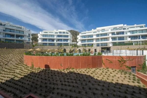 Apartment for sale in El Higuerón, Fuengirola thumbnail 1