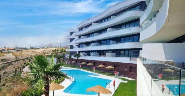 Apartment for sale in El Higuerón, Fuengirola photo 1