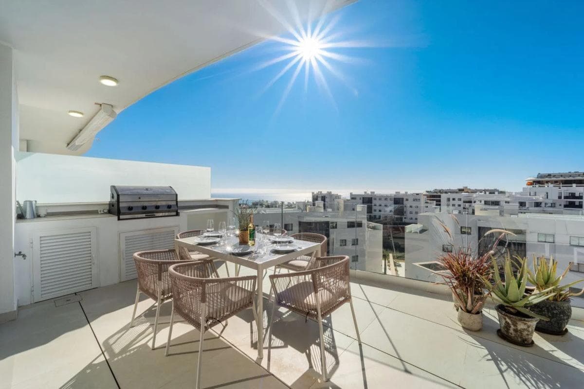 Sale of apartment in Calle Leticia, Fuengirola
photo 2
