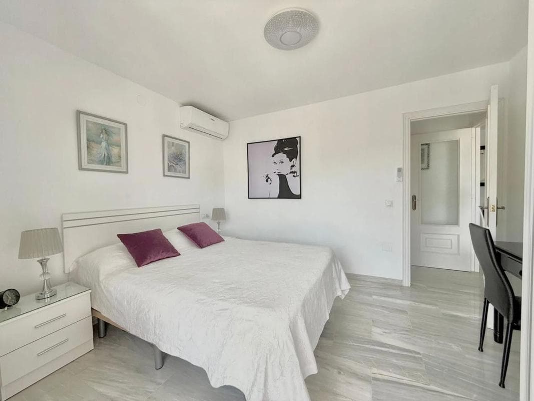 Продажа квартиры на Calle Pintor Nogales, Фуэнхирола
photo 5