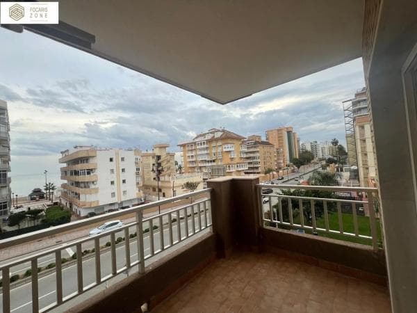 Piso en venta en Calle Ricardo Zamora, Fuengirola
photo 1