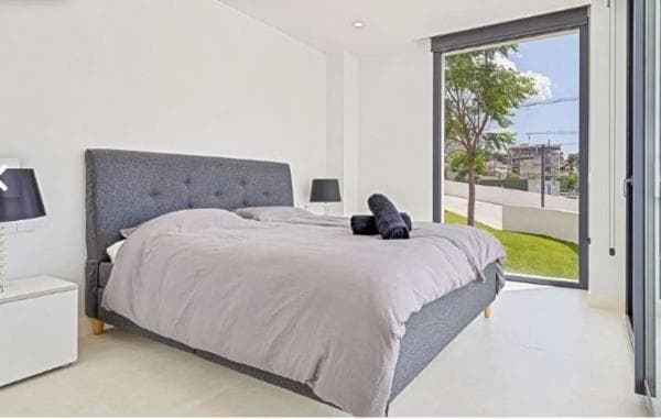Apartment for sale in El Higuerón, Fuengirola thumbnail 2