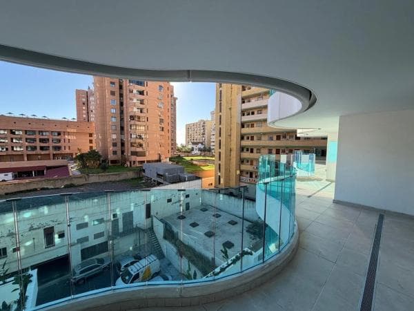 Mieszkanie na sprzedaż w Zona Puerto Deportivo, Fuengirola thumbnail 1