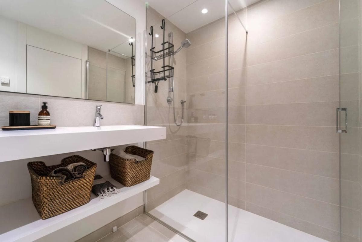 Продажа квартиры на Avenida 8 de Marzo, Фуэнхирола
photo 2
