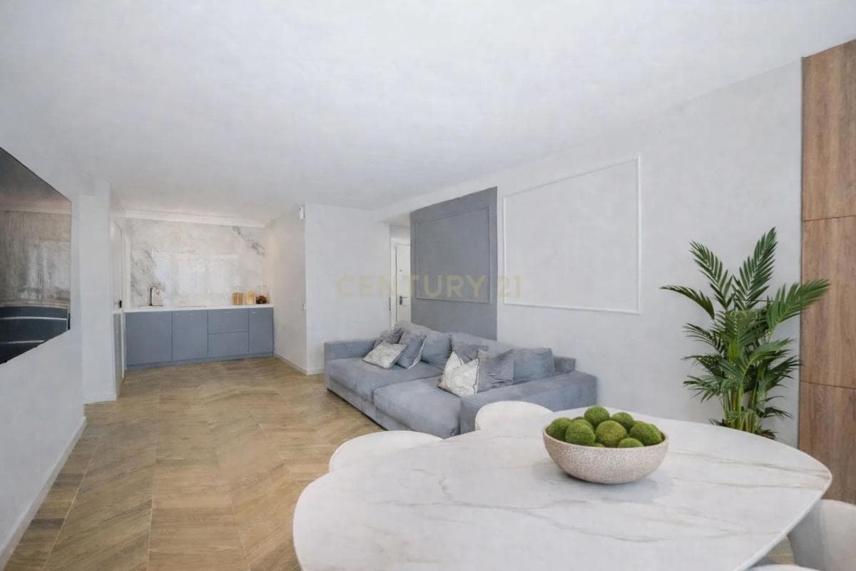 Sale of apartment in Calle Elías Ramos, 1, Fuengirola
photo 3