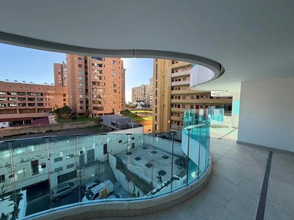 Mieszkanie na sprzedaż w Zona Puerto Deportivo, Fuengirola thumbnail 2