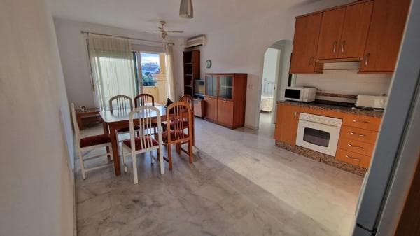 Piso en venta en Avenida los Pacos, Fuengirola
thumbnail 1