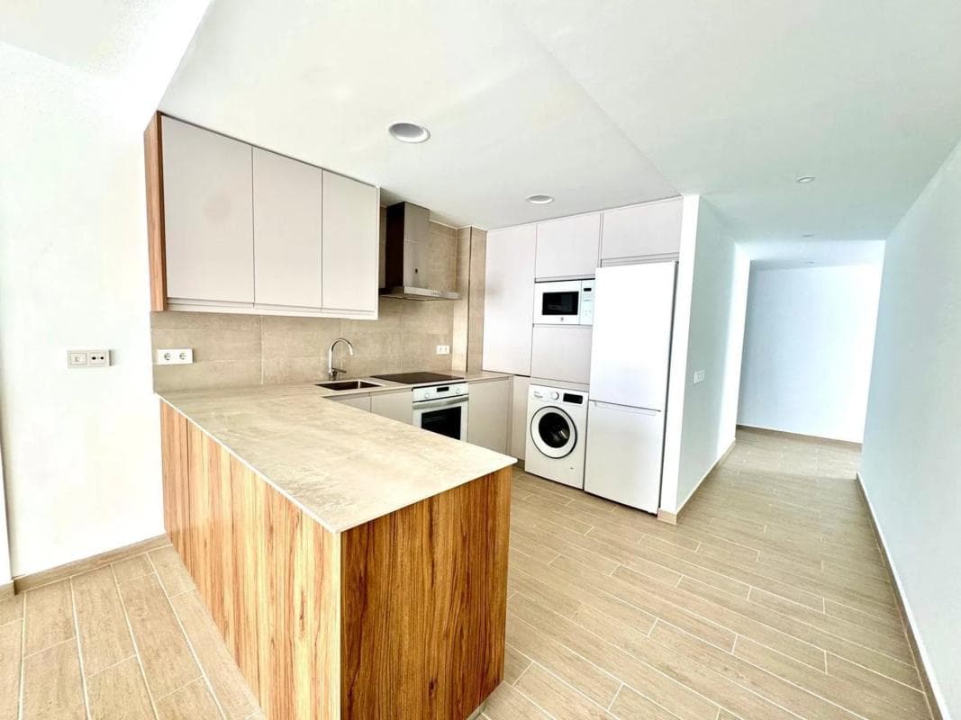 Sale of apartment in Calle Real, Fuengirola
photo 4