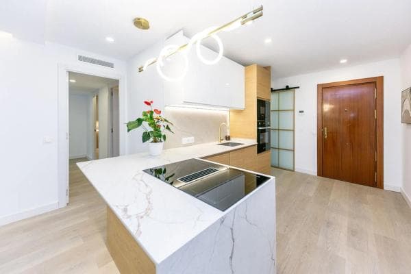 Квартира на продажу на Calle La Fuensanta, Фуэнхирола photo 1