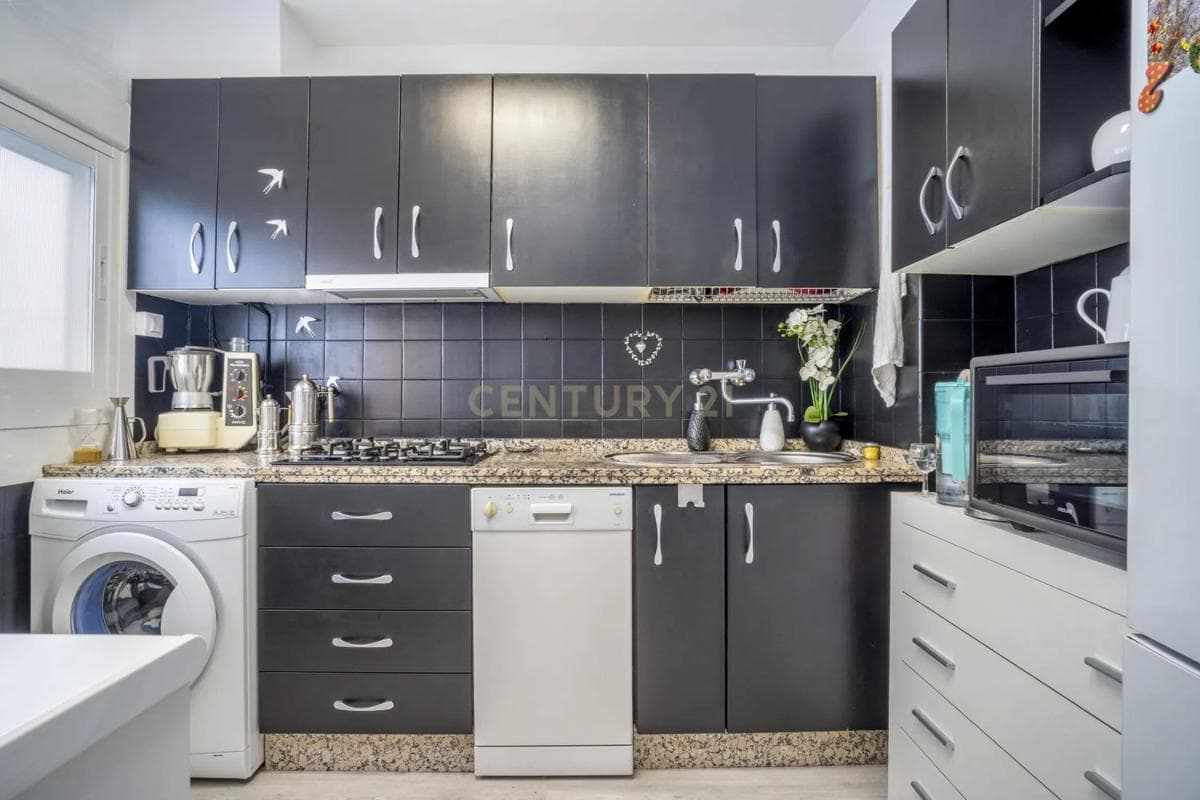 Продажа квартиры на Calle Valle Inclán, 11, Фуэнхирола
photo 4