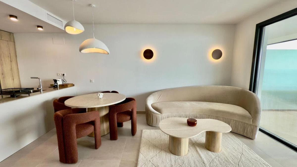 Sale of apartment in Calle La Ladera, Fuengirola
photo 4