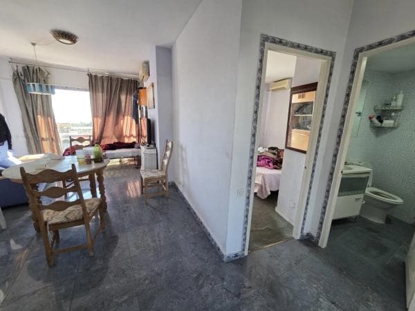 Piso en venta en Calle el Lirio, 16, Fuengirola
thumbnail 2