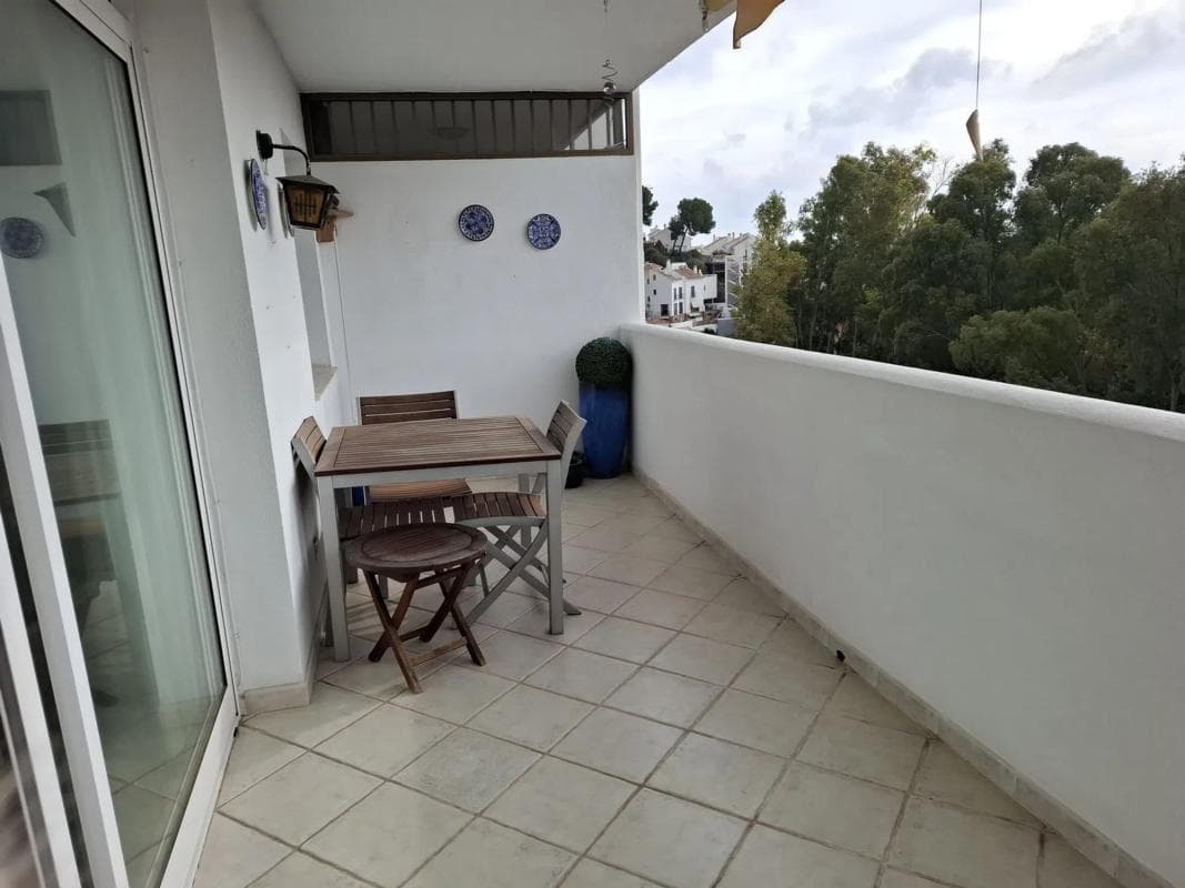 Venta de piso en Calle Orquídea, Fuengirola
photo 2