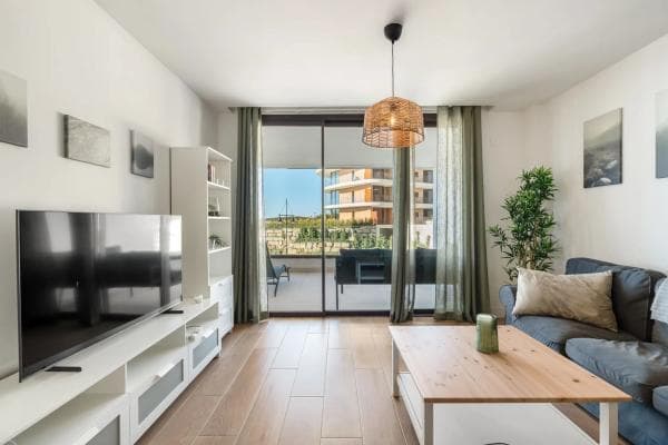 Apartment for sale in Avenida Fuengirola, Fuengirola thumbnail 1