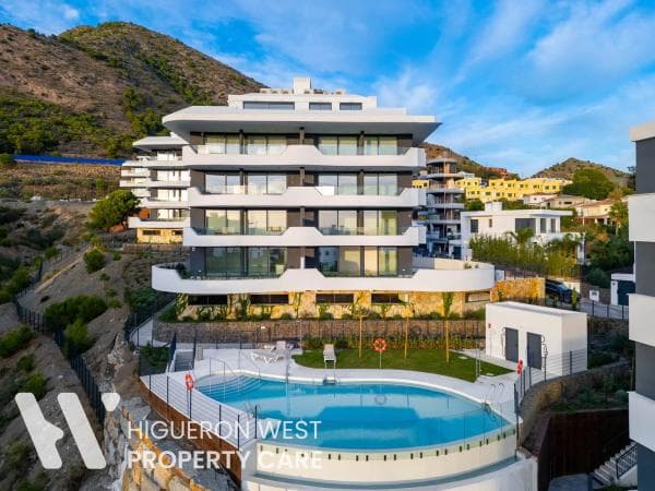 Apartment for sale in Avenida 8 de marzo s/n, Fuengirola thumbnail 1