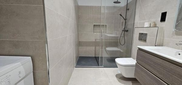 Квартира на продажу на Calle Ricardo León, Фуэнхирола photo 1