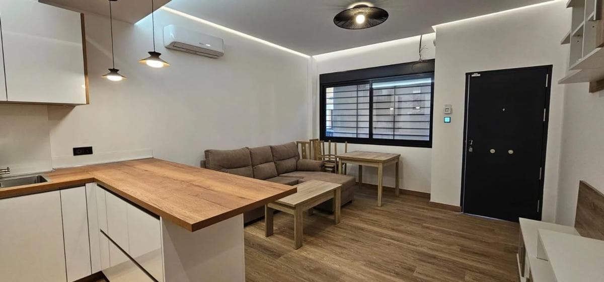 Продажа квартиры на Calle Ricardo León, Фуэнхирола
photo 2