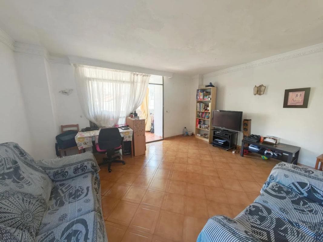 Venta de piso en Calle Orquídea, Fuengirola
photo 3