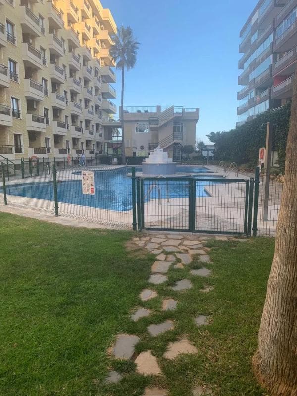 Sprzedaż mieszkania w Paseo Marítimo Rey de España, Fuengirola
photo 2