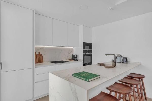 Apartment for sale in Avenida 8 de Marzo, Fuengirola photo 1