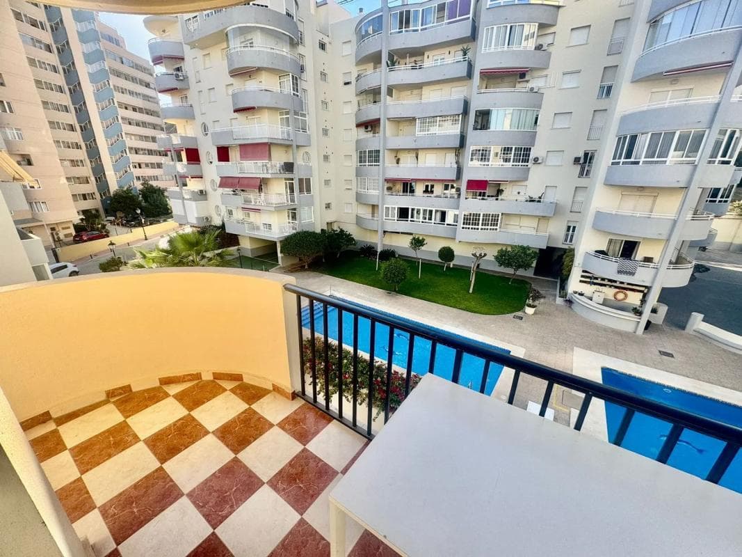 Продажа квартиры на Avenida de las Gaviotas s/n, Фуэнхирола
photo 4