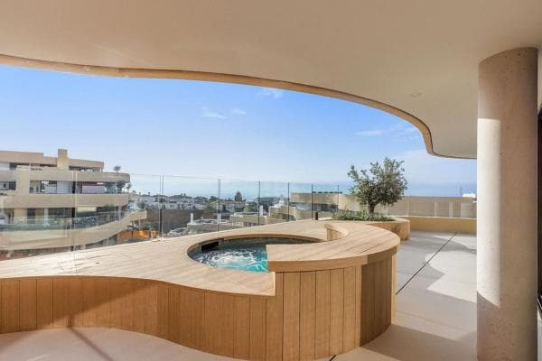Apartment for sale in Calle Leticia, Fuengirola photo 1