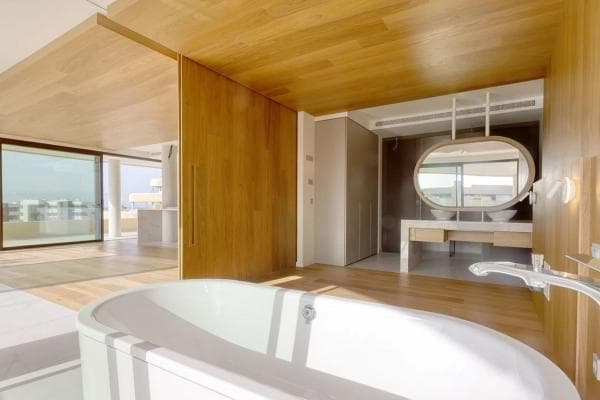 Apartment for sale in Calle Leticia, Fuengirola thumbnail 2