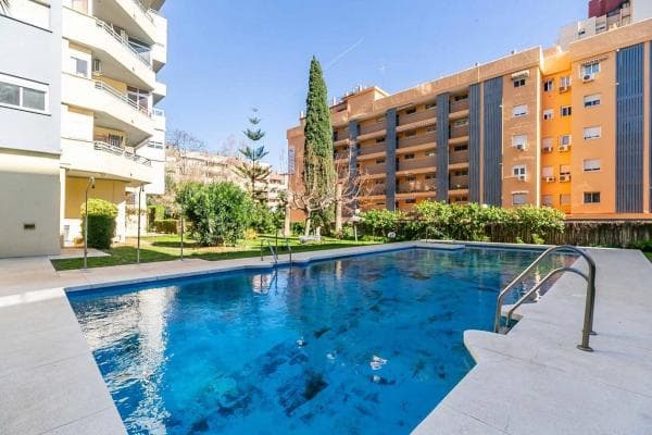Venta de piso en Calle Rodrigo de Triana, Fuengirola
thumbnail 1