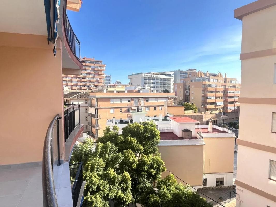 Sprzedaż mieszkania w Calle Víctor de la Serna, Fuengirola
photo 5