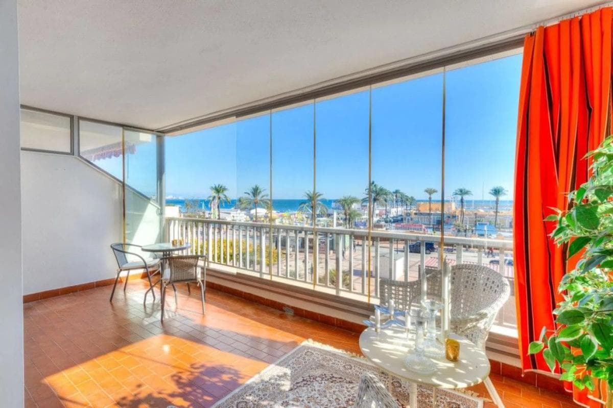 Sale of apartment in Zona Puerto Deportivo, Fuengirola
photo 2