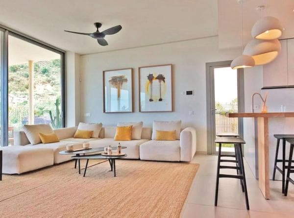 Venta de piso en Avenida 8 de Marzo, Fuengirola
photo 1