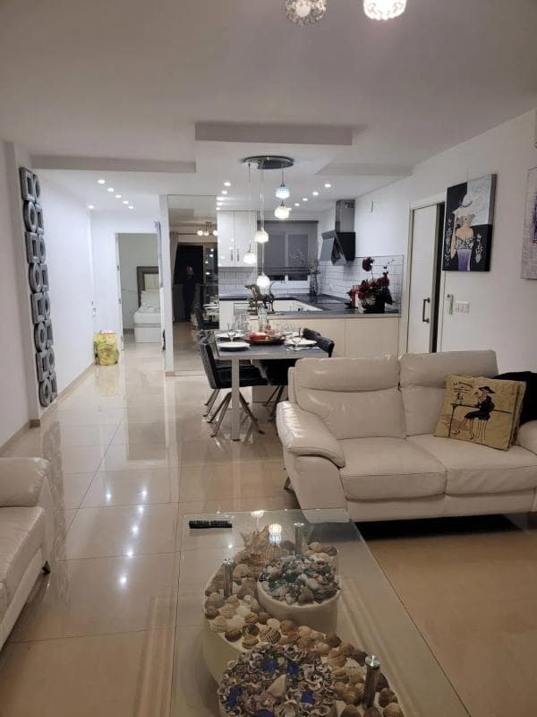 Sprzedaż mieszkania w Calle Martínez Catena, Fuengirola
photo 3