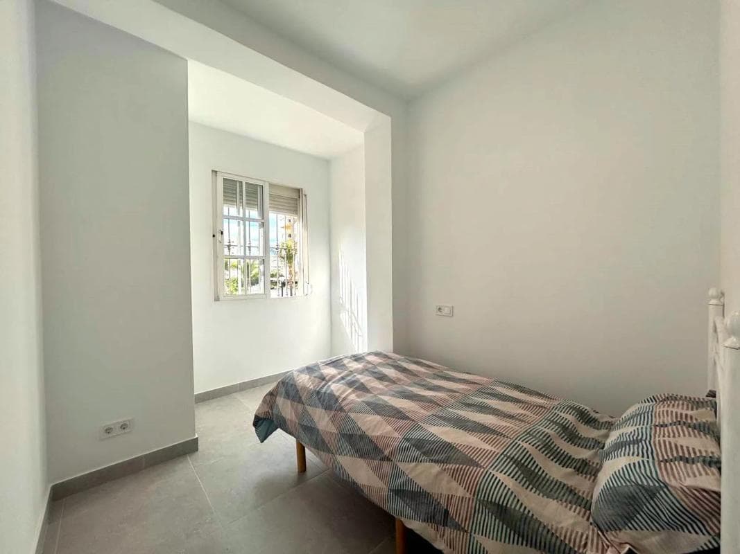 Venta de piso en Zona Puerto Deportivo, Fuengirola
photo 3