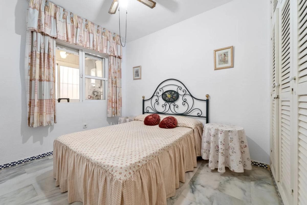 Sprzedaż mieszkania w Calle Alberto Morgenstern, Fuengirola
photo 3