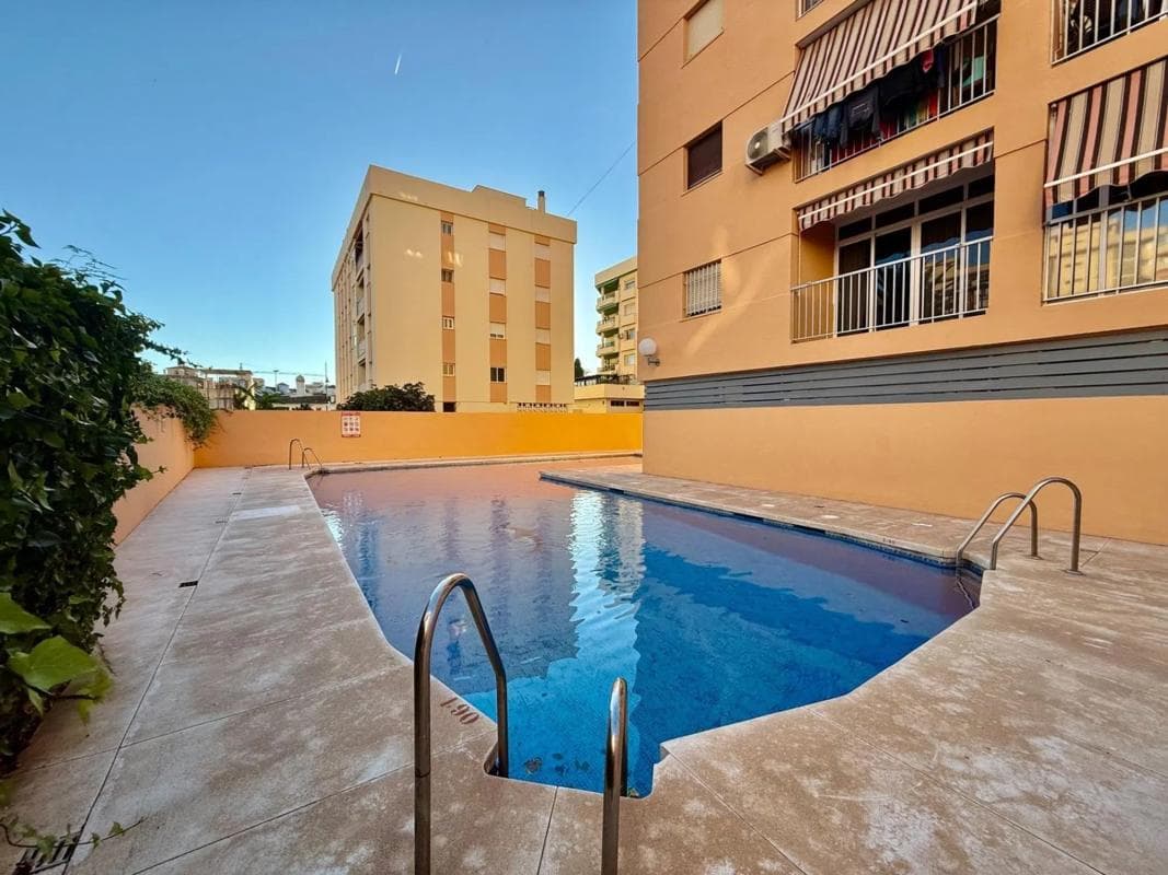 Venta de piso en Calle Rodrigo de Triana, Fuengirola
photo 2
