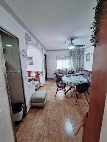 Sale of flat in Calle Palangreros, 25, Fuengirola
thumbnail 1