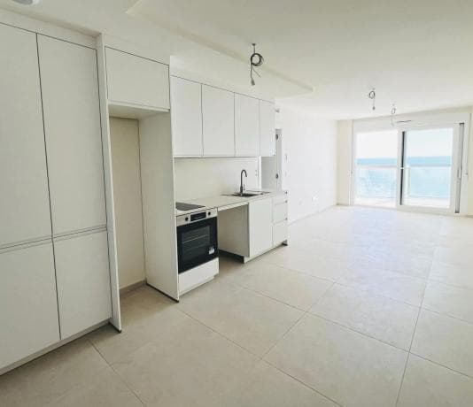 Sale of flat in Paseo Marítimo Rey de España, Fuengirola
photo 1