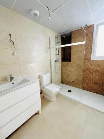 Sale of flat in Paseo Marítimo Rey de España, Fuengirola
thumbnail 2