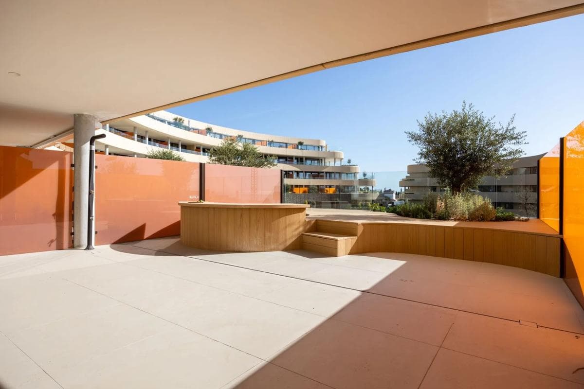 Sale of apartment in Otzo de Marzo, El Higueron South Residence, Fuengirola
photo 2