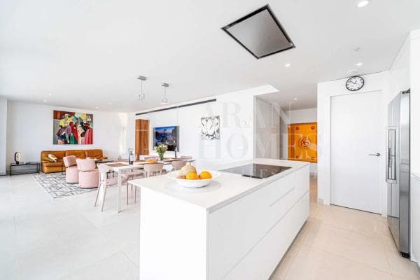 Venta de piso en AV 8 DE MARZO, Fuengirola
photo 1