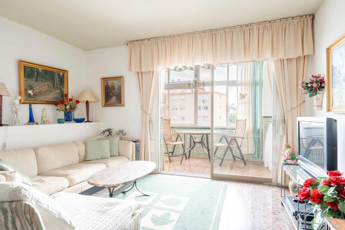 Продажа квартиры на Calle Santa Ana, Фуэнхирола
photo 2