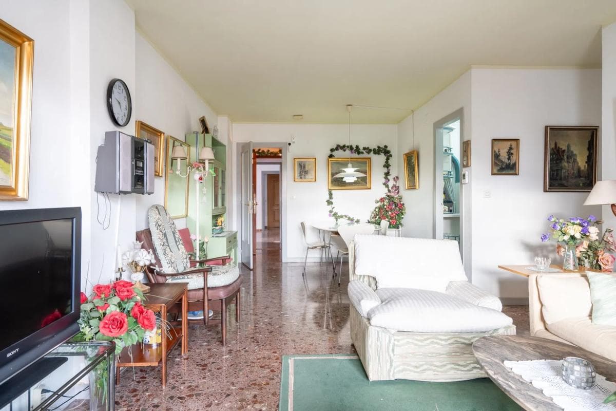 Продажа квартиры на Calle Santa Ana, Фуэнхирола
photo 3