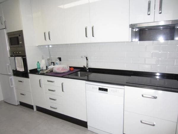 Sale of flat in Zona Puerto Deportivo, Fuengirola
thumbnail 1