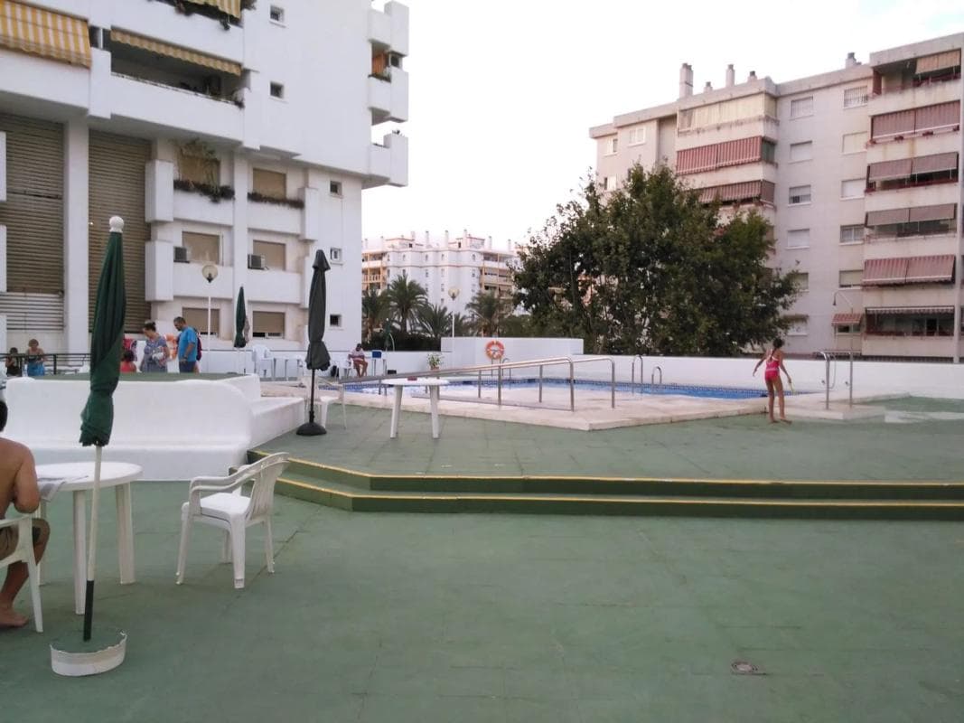 Venta de piso en Calle Romería del Rocío, 6, Fuengirola
photo 2
