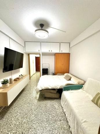 Sale of flat in Paseo Marítimo Rey de España, Fuengirola
photo 1