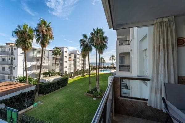 Sale of flat in Paseo Marítimo Rey de España, Fuengirola
photo 1