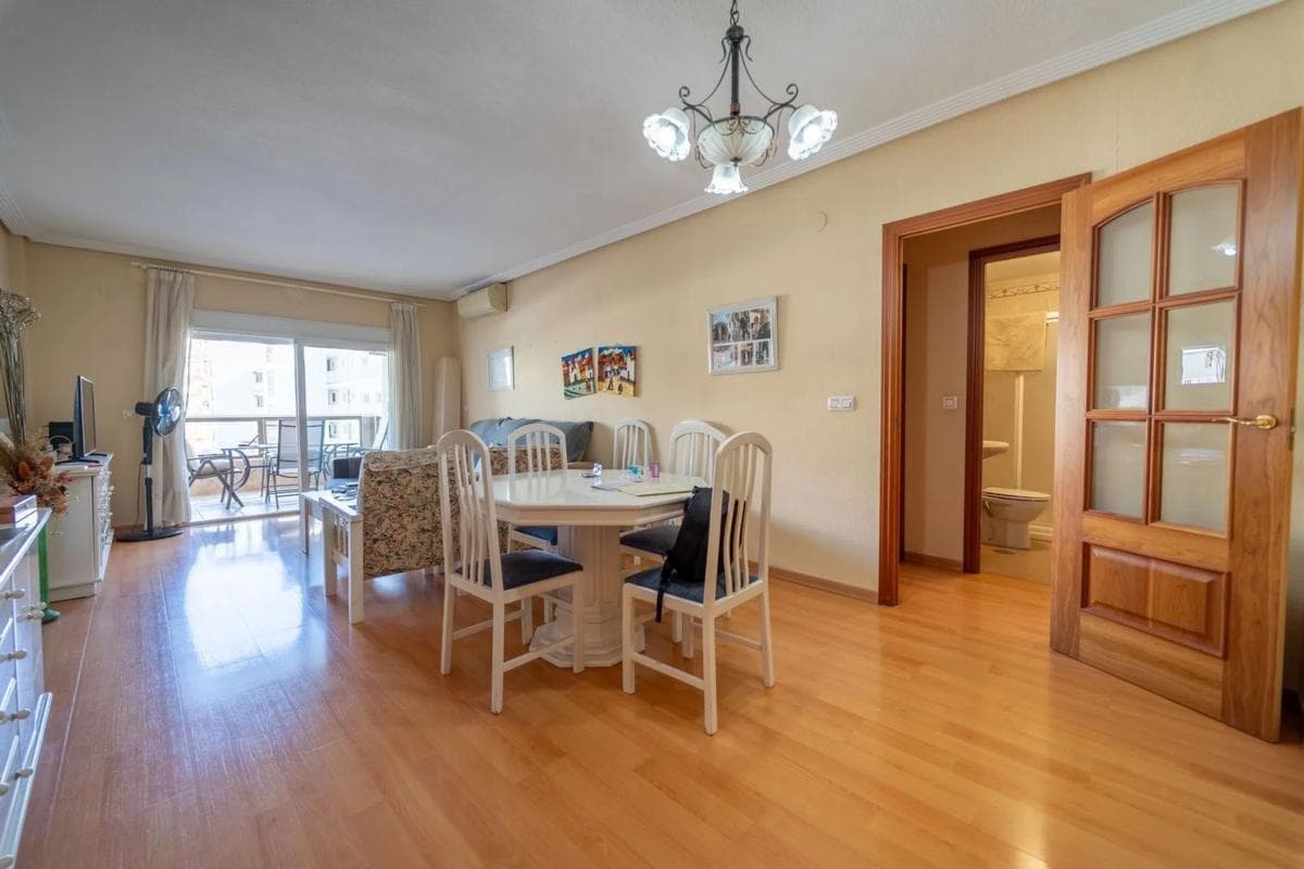 Sale of apartment in Paseo Marítimo Rey de España, Fuengirola
photo 5