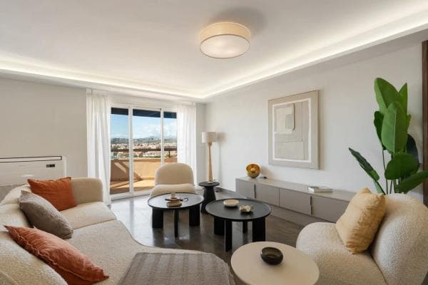 Venta de piso en Calle Sauce, Fuengirola
thumbnail 1
